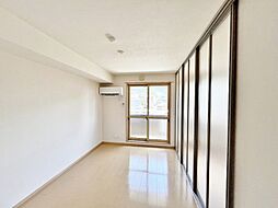 グレイストレビナ赤坂 206 2階1LDKのリビング/ダイニング