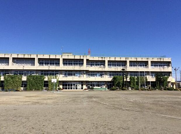 【小学校】上里町立　七本木小学校まで959ｍ