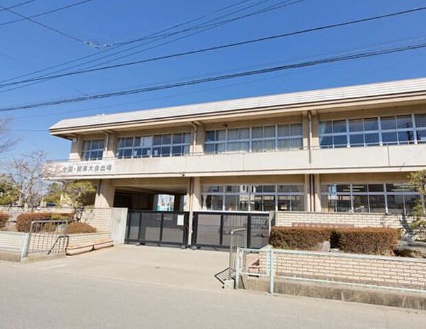 【中学校】熊谷市立　富士見中学校まで741ｍ