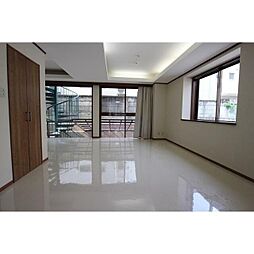 下馬アネックス 1階2LDKのリビング/ダイニング