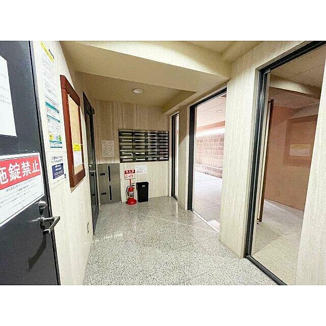 7 / 11