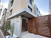 三軒茶屋駅より徒歩11分 2階 築5年の賃貸物件