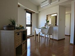 ウィルテラス新代田 5階1LDKのリビング/ダイニング