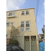 下北沢駅より徒歩7分 1階 築22年2ヶ月の賃貸物件