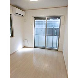 ベルーガ下北沢 1階1Kのリビング/ダイニング