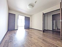 パレスガル 5階1LDKのリビング/ダイニング