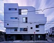 等々力駅より徒歩3分 築12年 4階建の賃貸物件