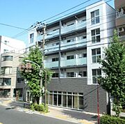 三軒茶屋駅より徒歩14分 築8年4ヶ月 5階建の賃貸物件