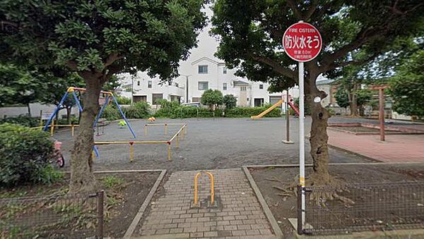 梶ヶ谷金山公園 徒歩2分。 110m