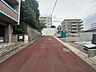 外観：前面道路含む現地写真