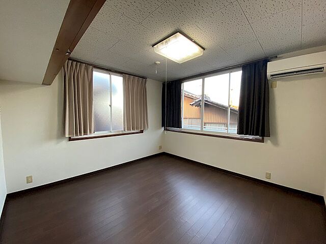 寝室