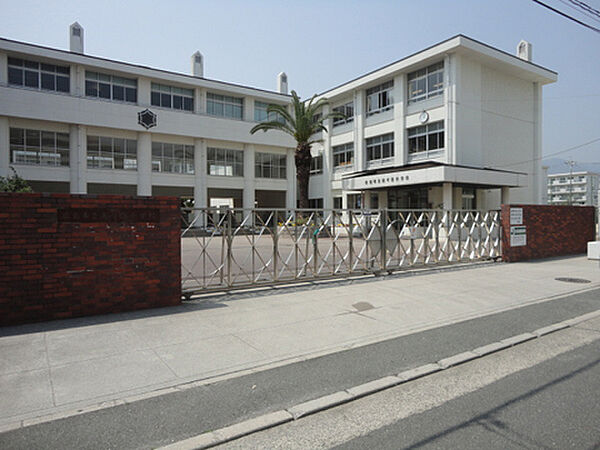 広島市立楽々園小学校：徒歩18分（約1400ｍ）