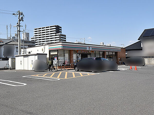 セブン-イレブン 広島光南店：徒歩5分（約400ｍ）