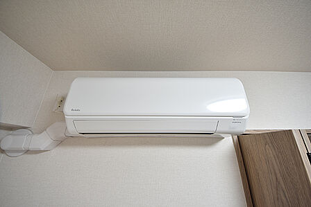 洋室5.8帖Aのエアコン