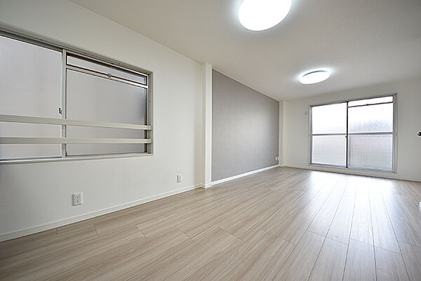 2階LDK14.7帖-4