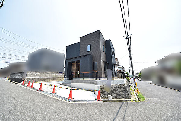 前面道　北・西6.0ｍ