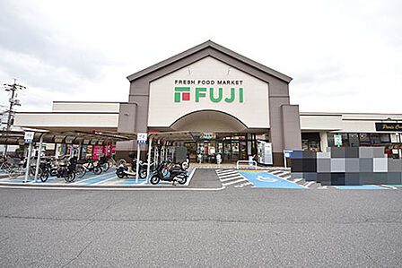 フジ庚午店:徒歩5分(398m)