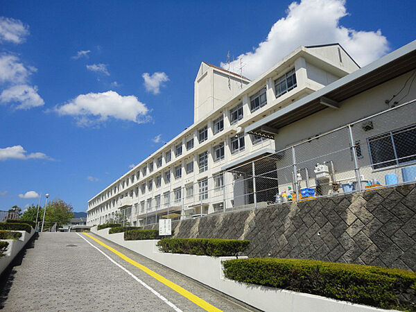 広島市立井口台小学校：徒歩8分（約700ｍ）