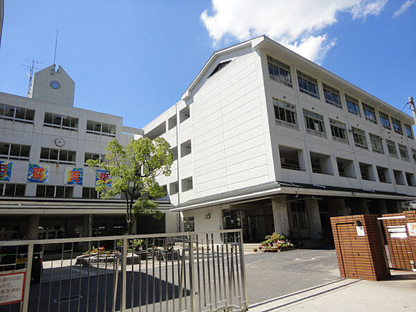 広島市立井口台中学校：徒歩12分（約1000ｍ）