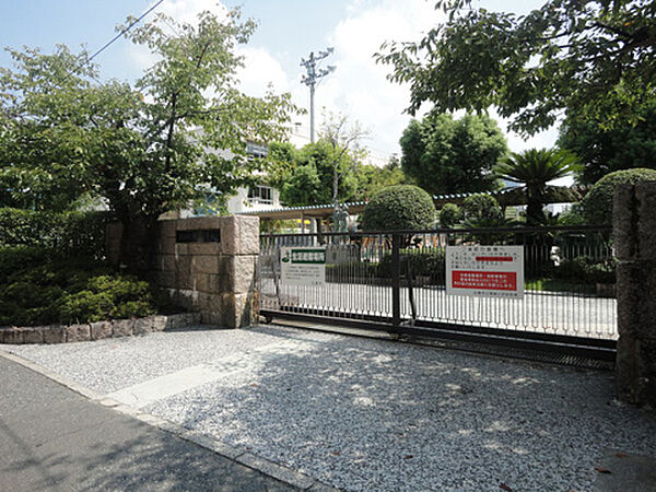 広島市立神崎小学校：徒歩3分（約197ｍ）