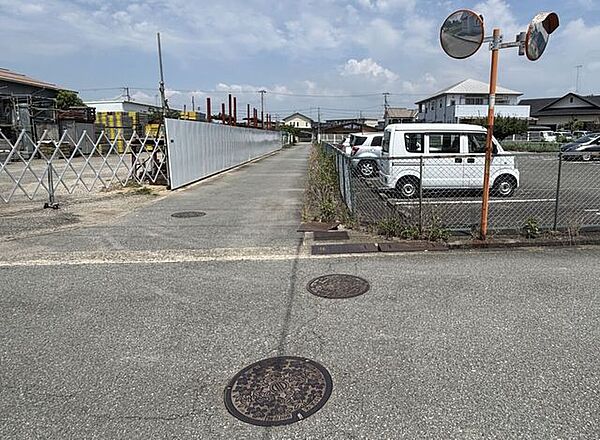 前面道路約4ｍ！