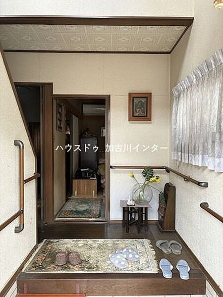 ゆとりある玄関で毎日の出入りも快適