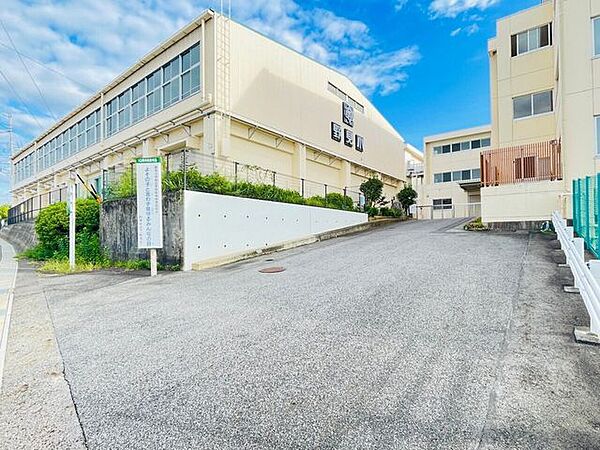 豊田市立野見小学校 1080m