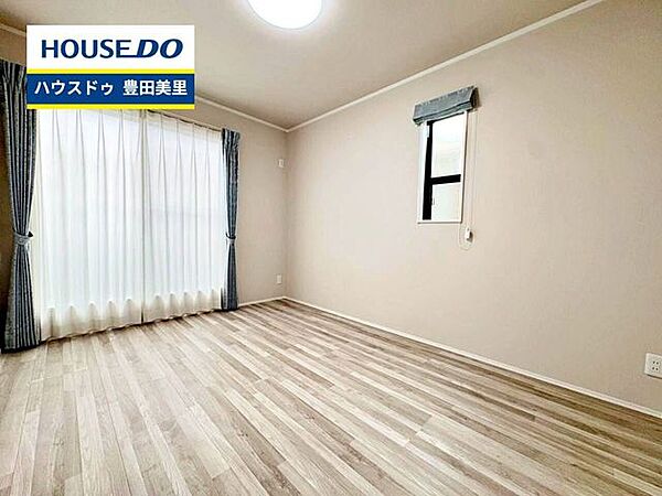 洋室を拡大表示