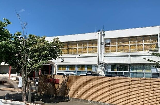 江戸川台小学校(170m)