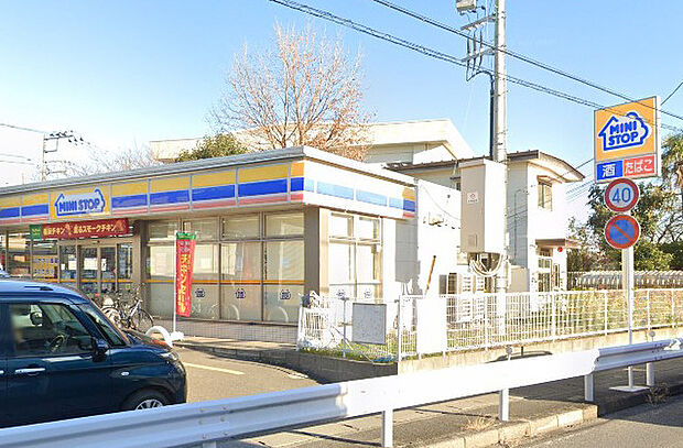 ミニストップ市川若宮店（550m）