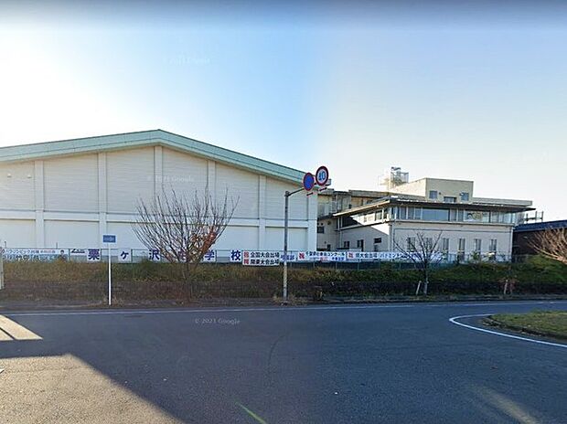 栗ケ沢中学校(815m)