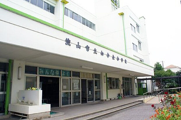 向小金小学校（700m）