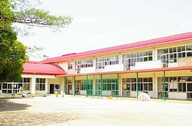 ひかり幼稚園（693m）