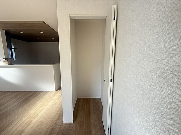 リビング内収納