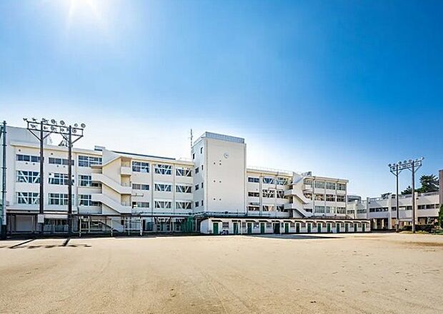 東葛中学校(1009m)