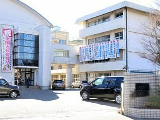 第四中学校（1486m）