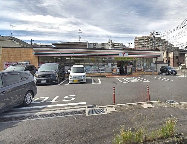 セブンイレブン松戸南花島店（323m）