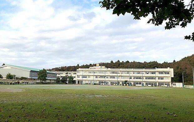 旭中学校（968m）