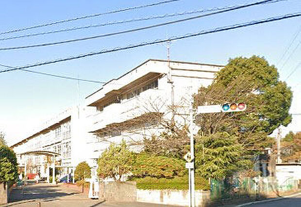 土南部小学校(739m)