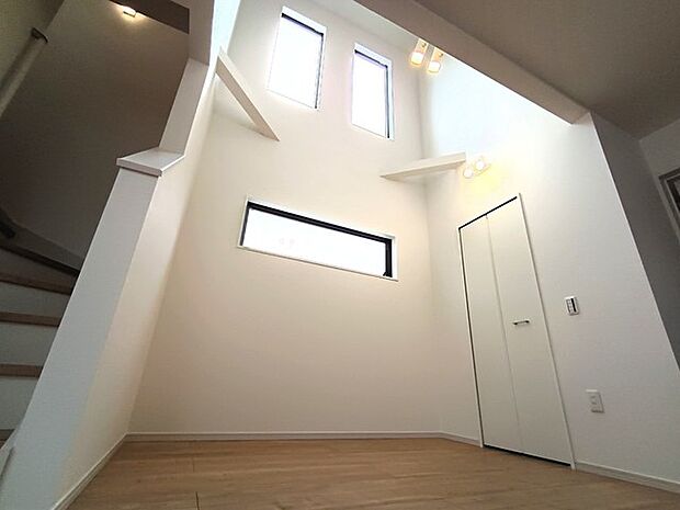 LDK吹き抜け構造