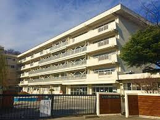 松戸市立和名ケ谷小学校(1053m)