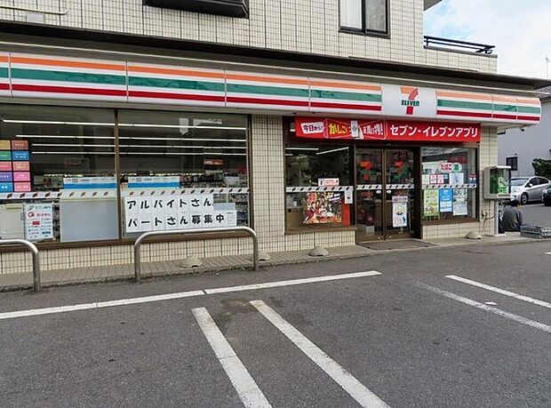 セブンイレブン柏中新宿店(415m)