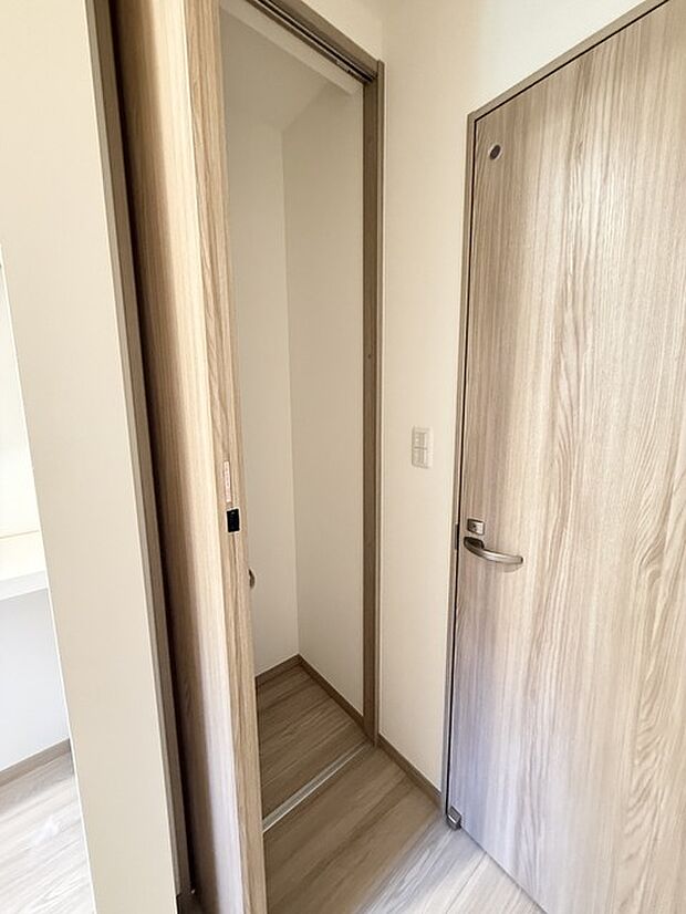 玄関ホール収納