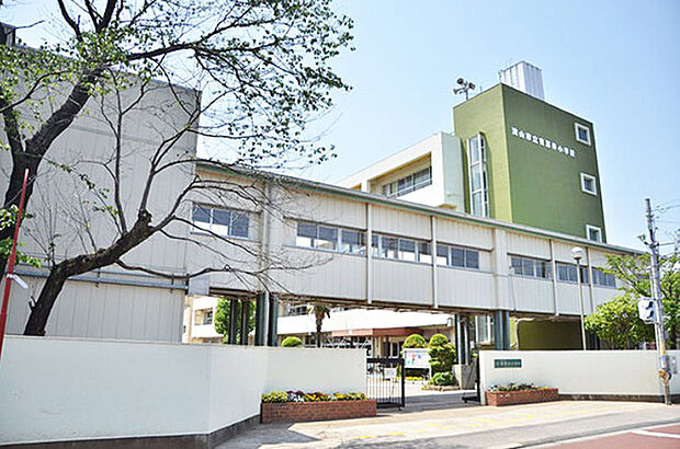東深井小学校（600m）