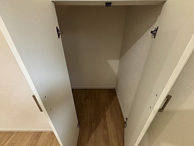 リビング内収納
