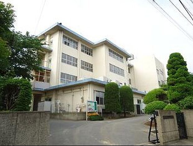 松戸市立松ケ丘小学校(180m)
