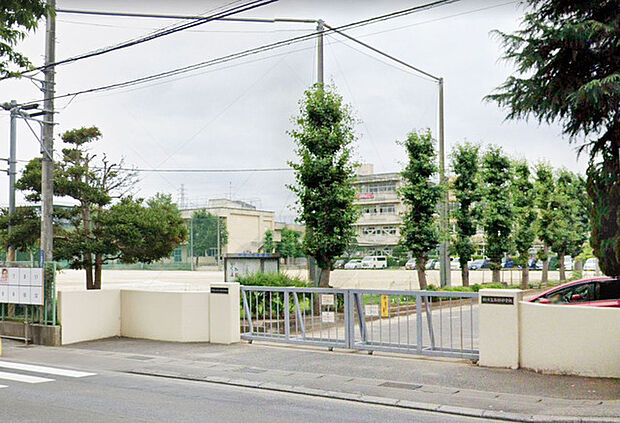 南部中学校(854m)