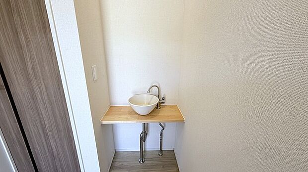 玄関ホール内洗面