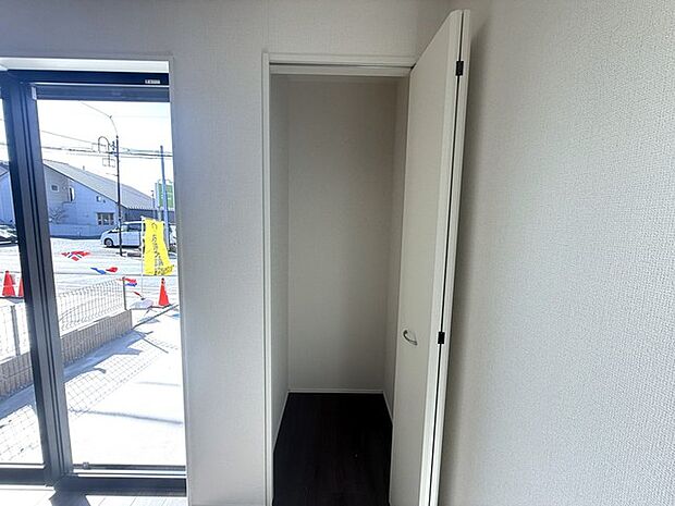 リビング内収納