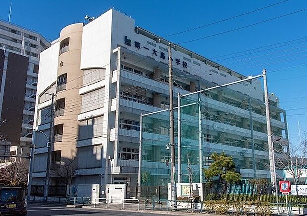 第一大島小学校(421m)